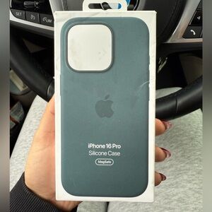 iPhone 16 Pro Case